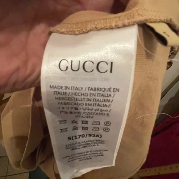 Gucci Tan T-Shirt with Dachshund Print - Picture 4 of 7